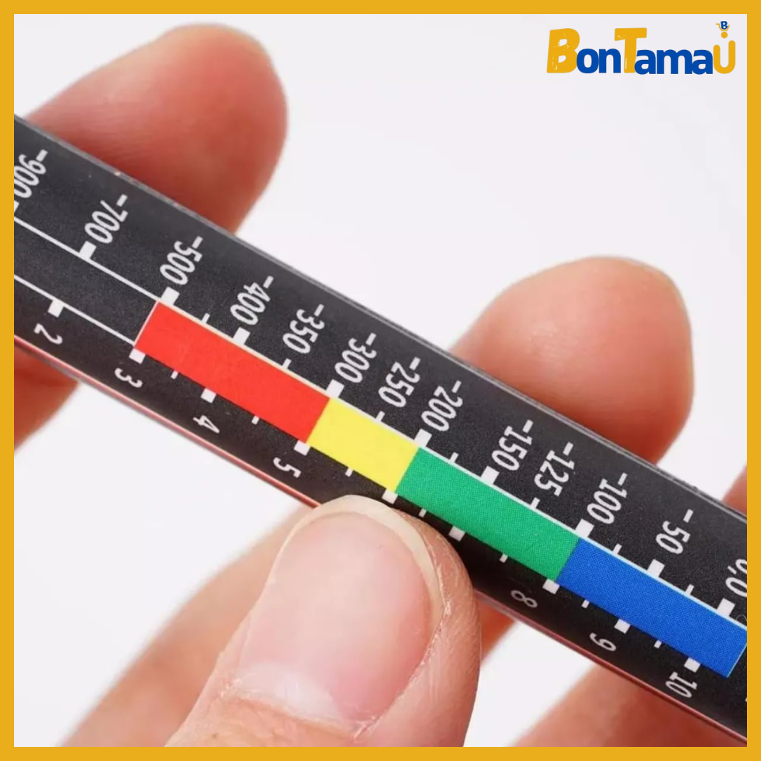 ‫جهاز قياس سماكة طلاء السيارات – أداة دقيقة لفحص هيكل السيارة